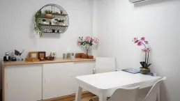 Sala de atención al cliente en Hadescan crematorio de mascotas en Sevilla la Nueva, Madrid